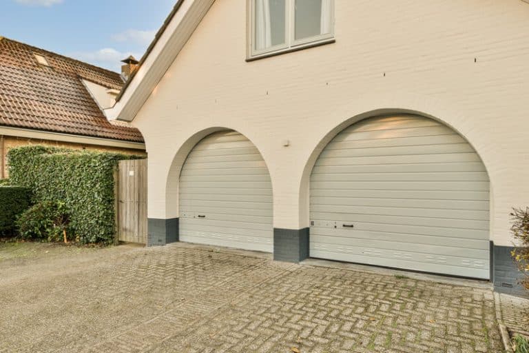 how to seal the uneven gap at the bottom of your garage door