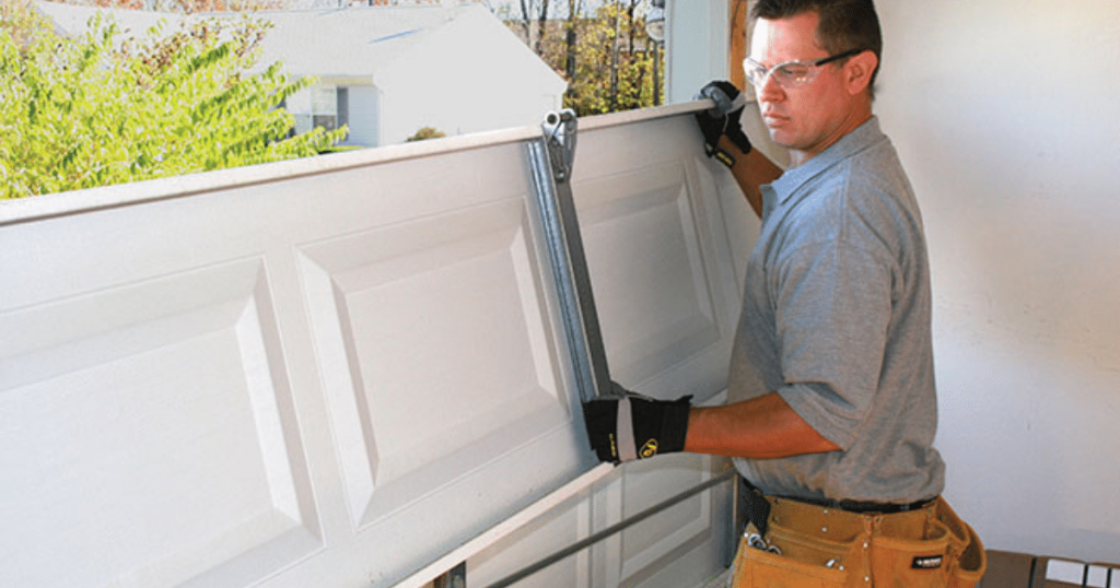 When to Schedule Professional Garage Door Repair