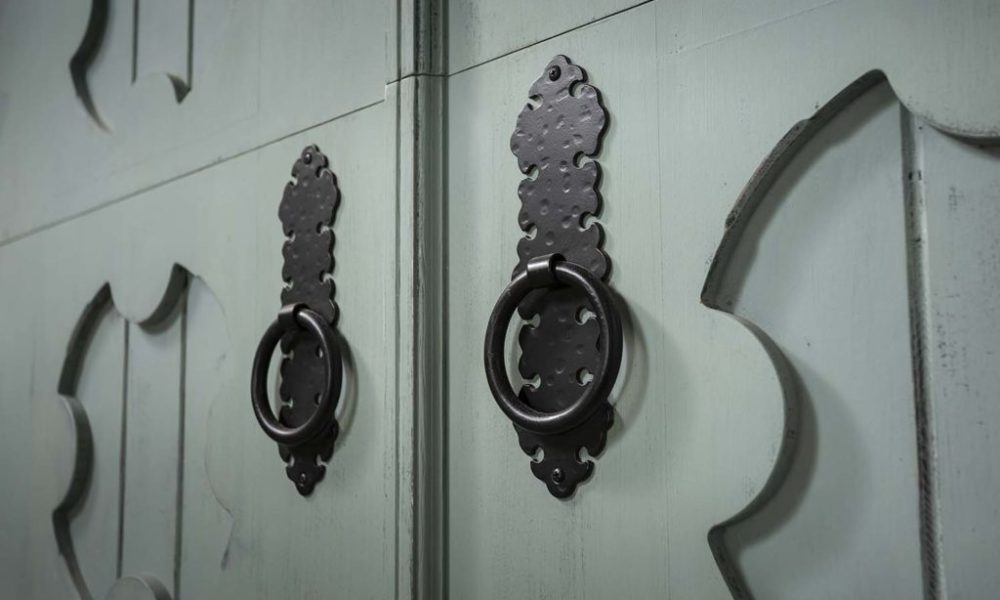 Hardware-Barcelona-Knockers-1024x633-1